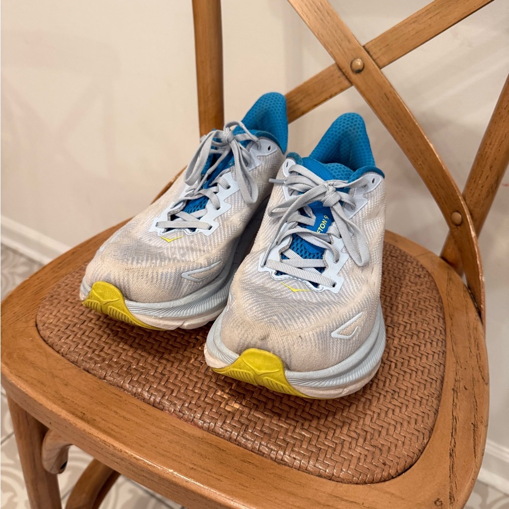 Hoka Clifton 9
